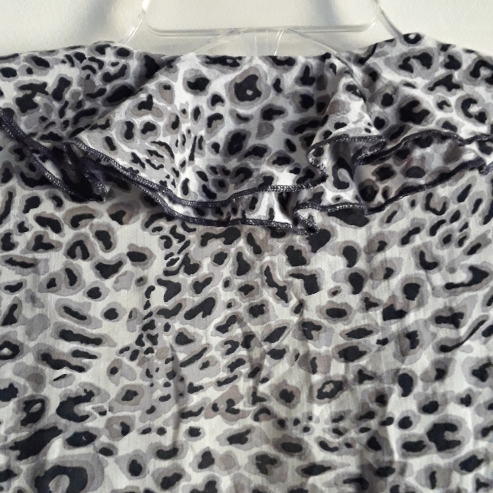 Mark and Spencer Leopard Ruffle Blouse - Picture 6 of 8